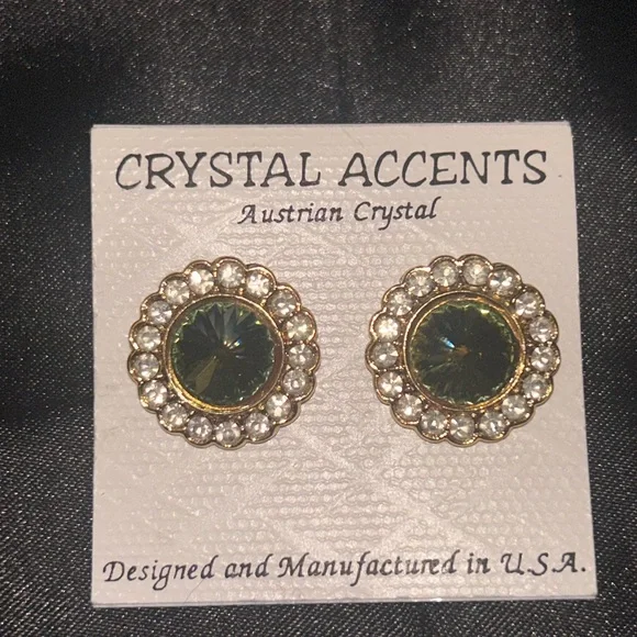 Gold and Jade Iridescent Multi-Diamond Pierced Earrings by Crystal Accents - Picture 3 of 5